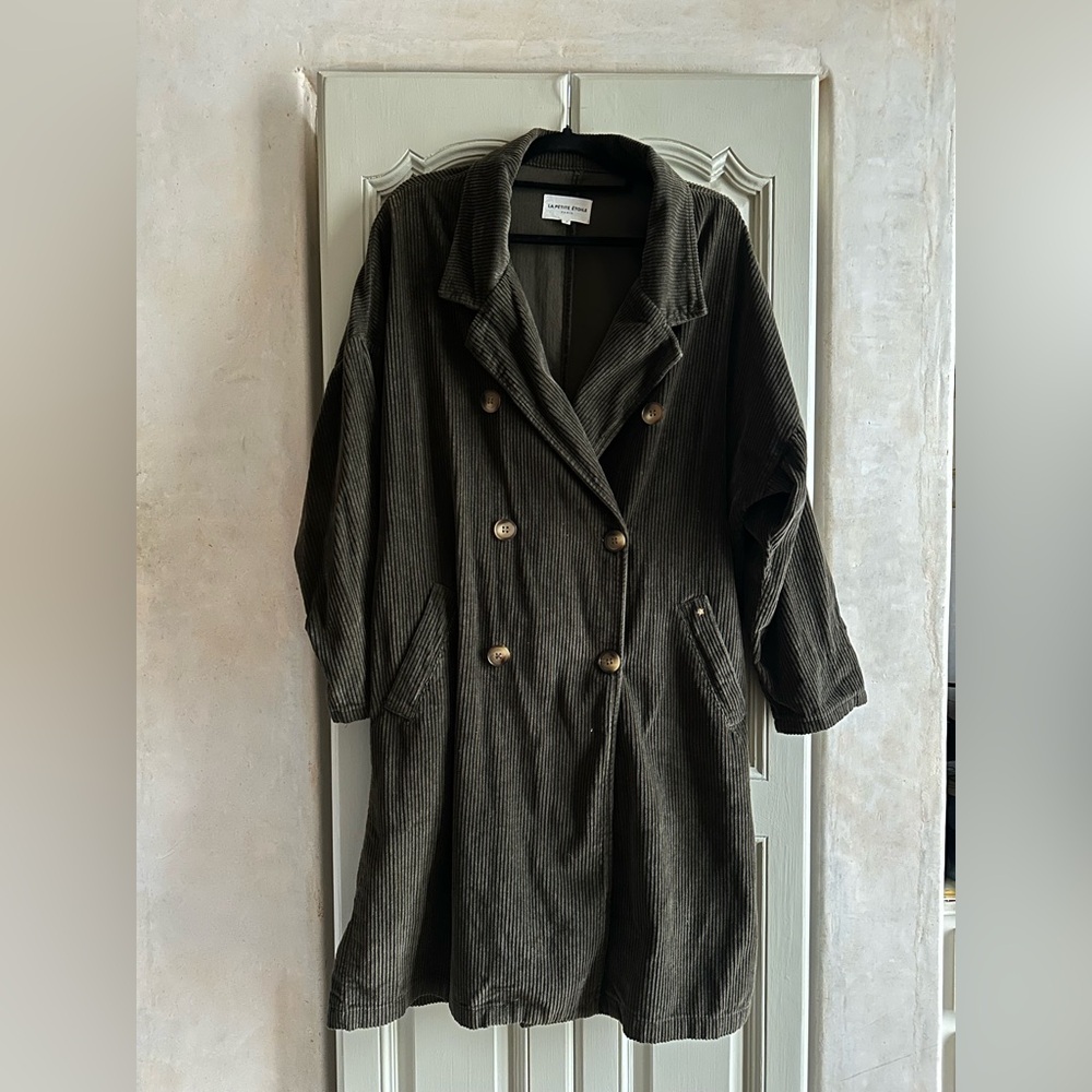 La Petite Étoile Women's Corduroy Long Coat - Picture 3 of 5